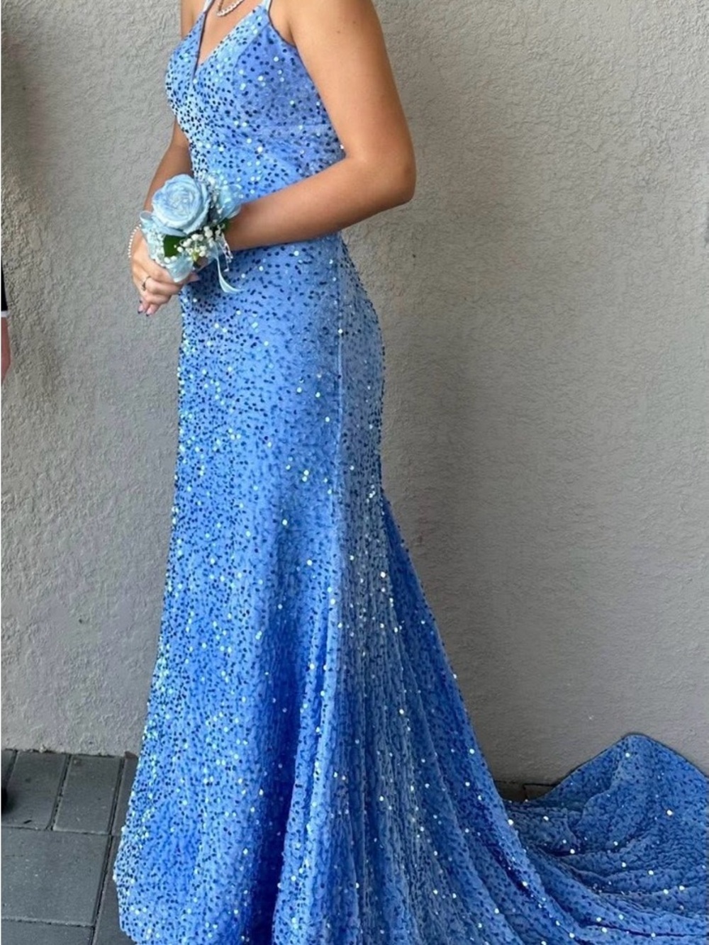 Elegant Blue Sequin Spaghetti-Strap Evening Gown